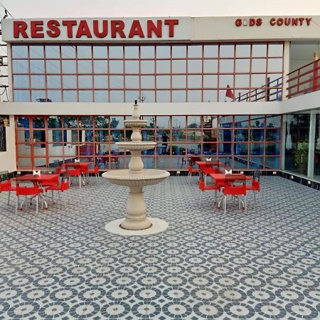 Gods County. Resort & Banquets Tarapith Dış mekan fotoğraf
