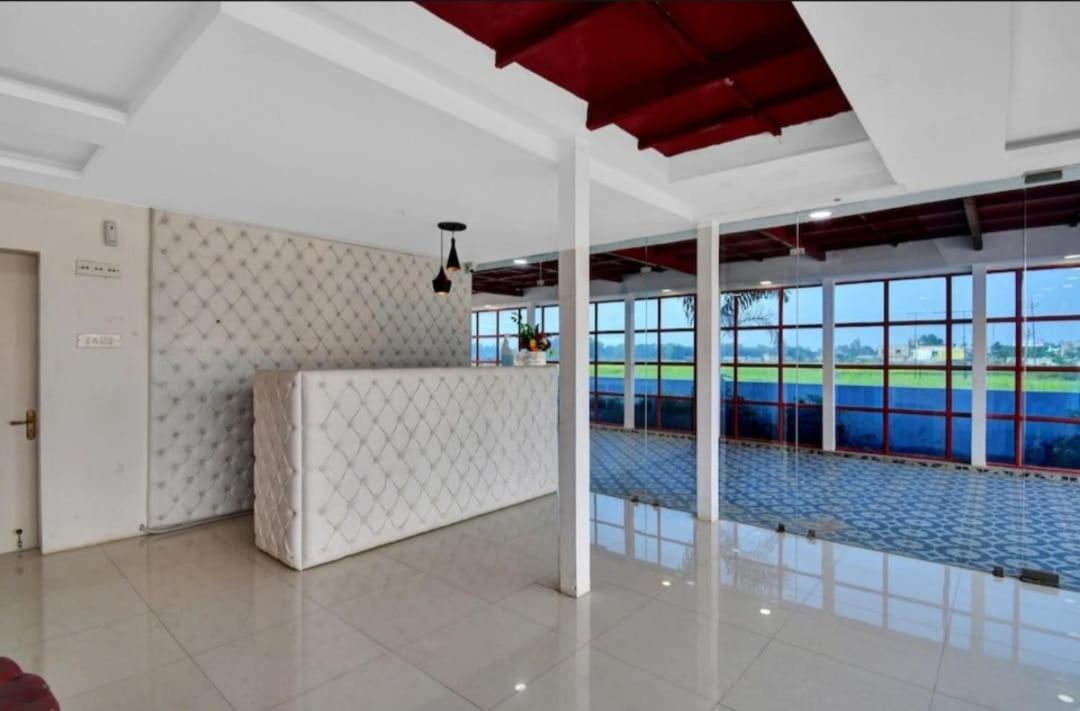 Gods County. Resort & Banquets Tarapith Dış mekan fotoğraf