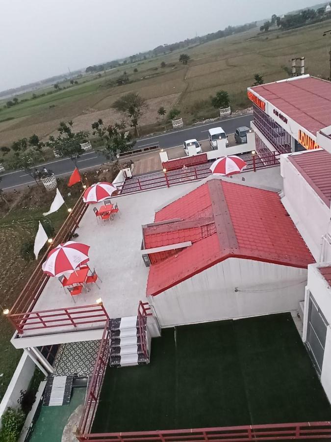 Gods County. Resort & Banquets Tarapith Dış mekan fotoğraf