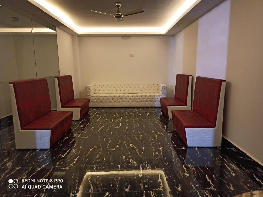 Gods County. Resort & Banquets Tarapith Dış mekan fotoğraf