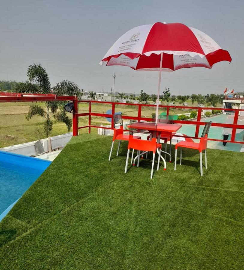Gods County. Resort & Banquets Tarapith Dış mekan fotoğraf