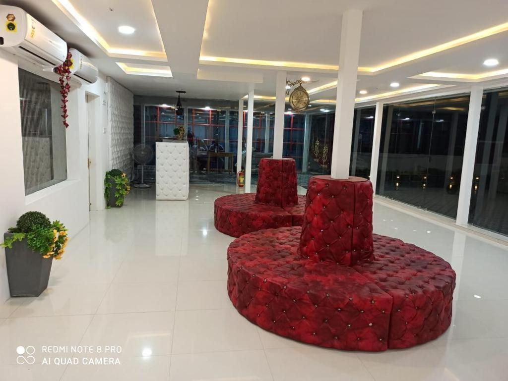 Gods County. Resort & Banquets Tarapith Dış mekan fotoğraf