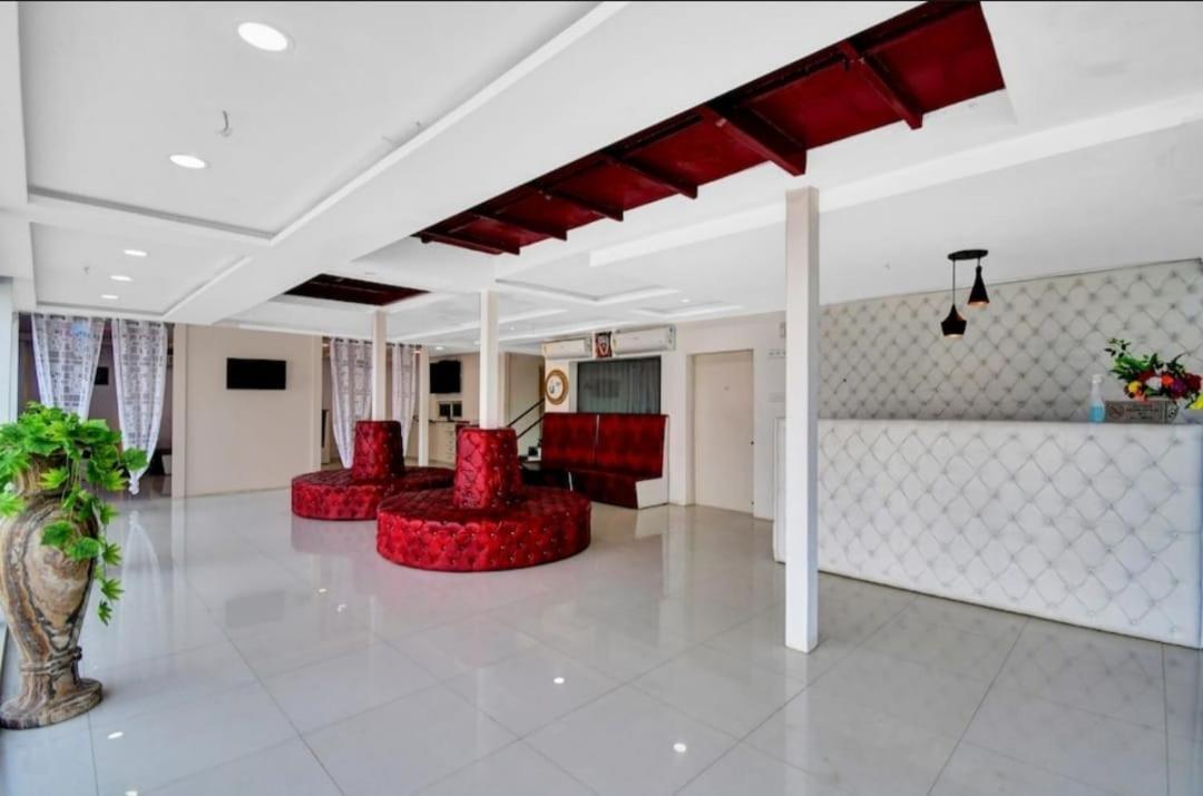 Gods County. Resort & Banquets Tarapith Dış mekan fotoğraf